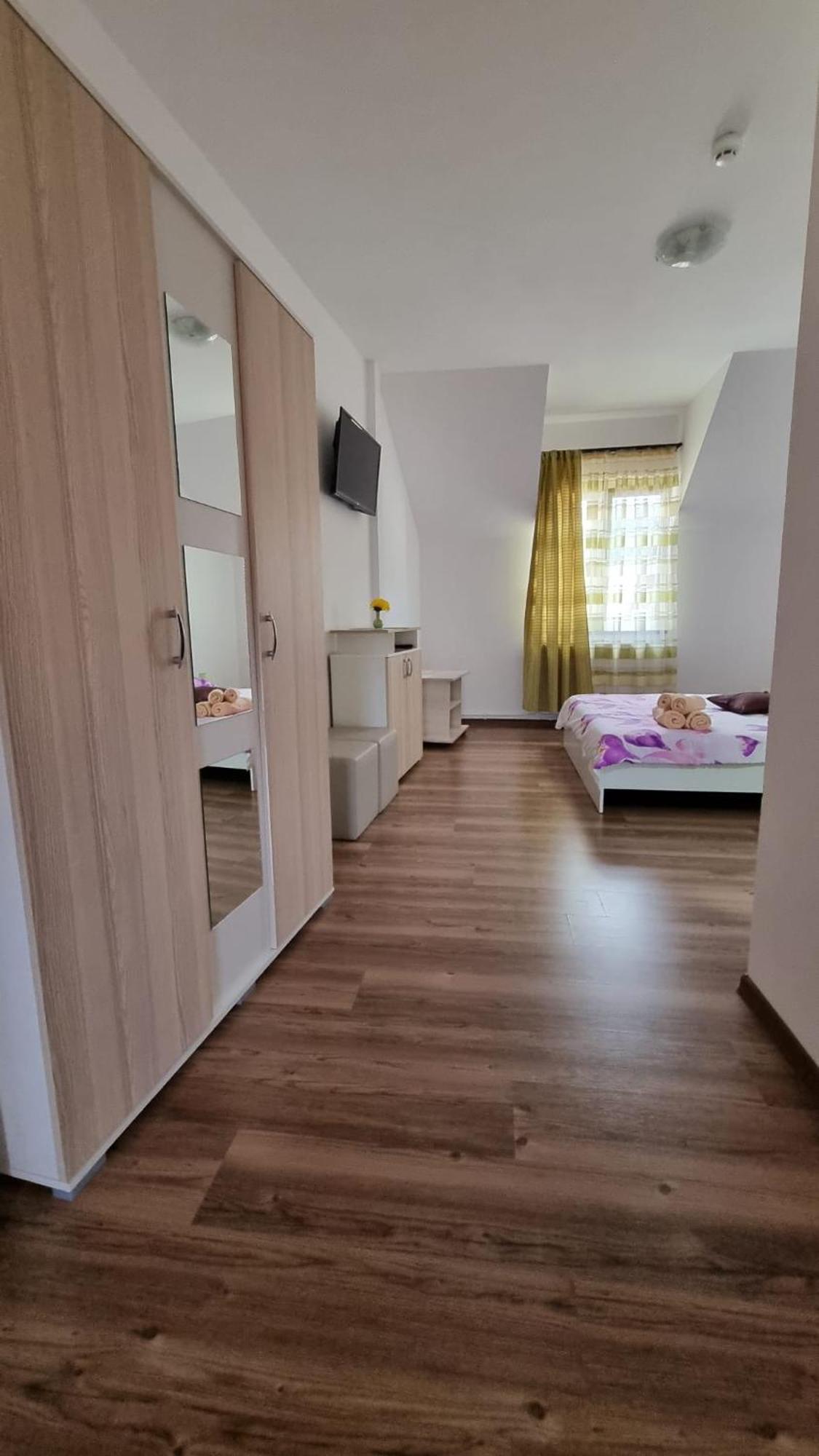 Pensiune Stefania Hunedoara Bagian luar foto