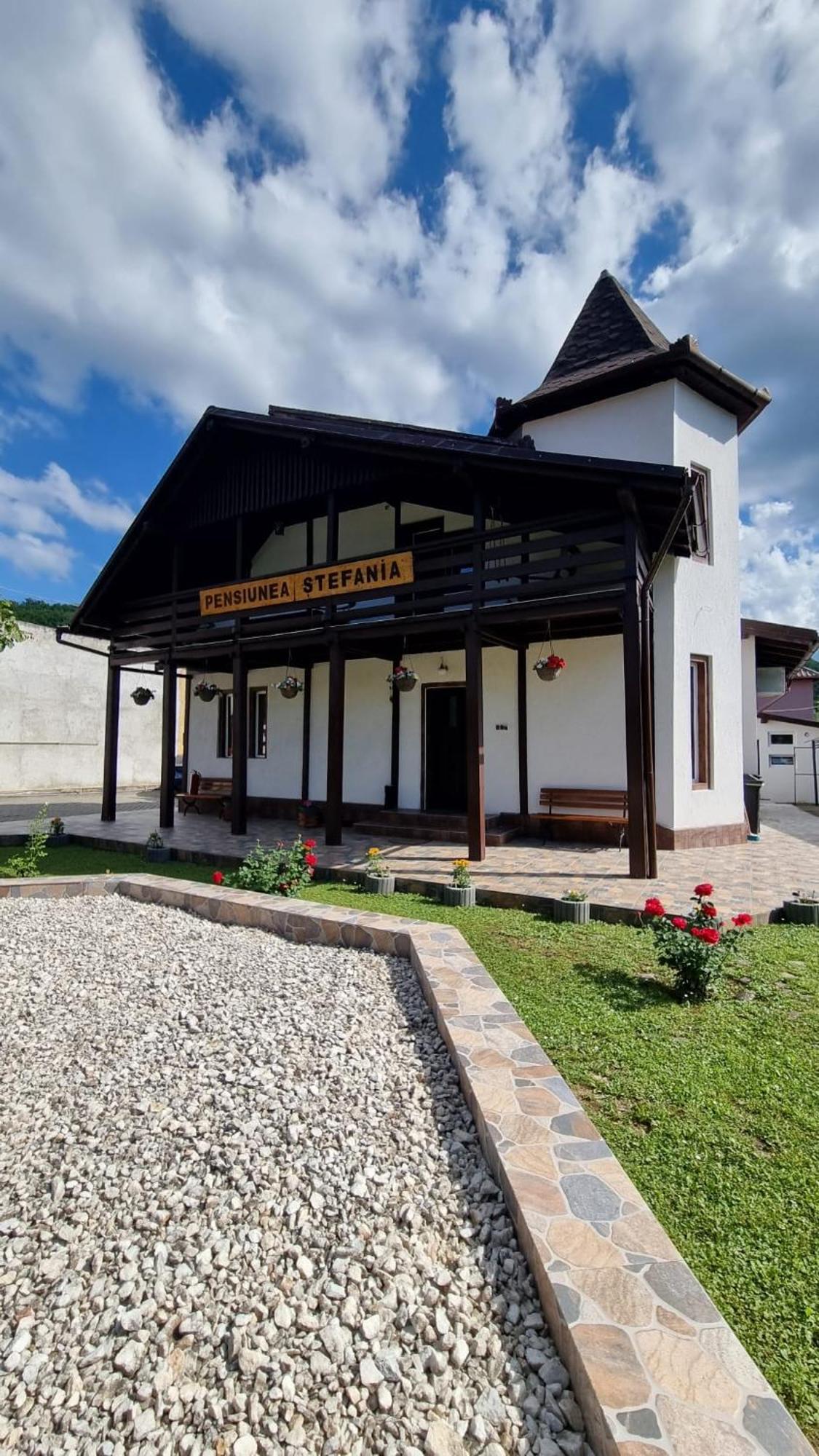 Pensiune Stefania Hunedoara Bagian luar foto