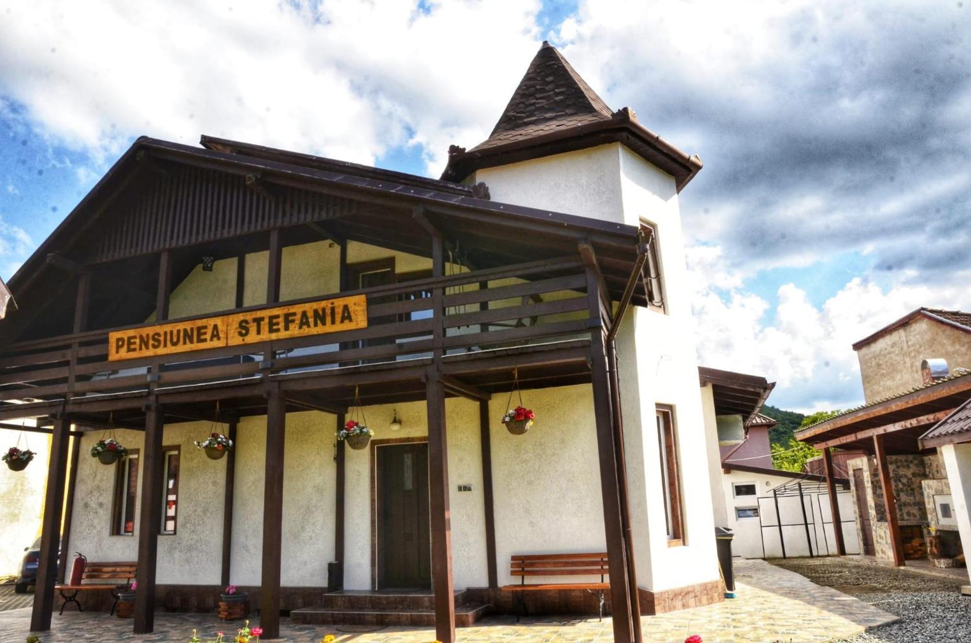 Pensiune Stefania Hunedoara Bagian luar foto